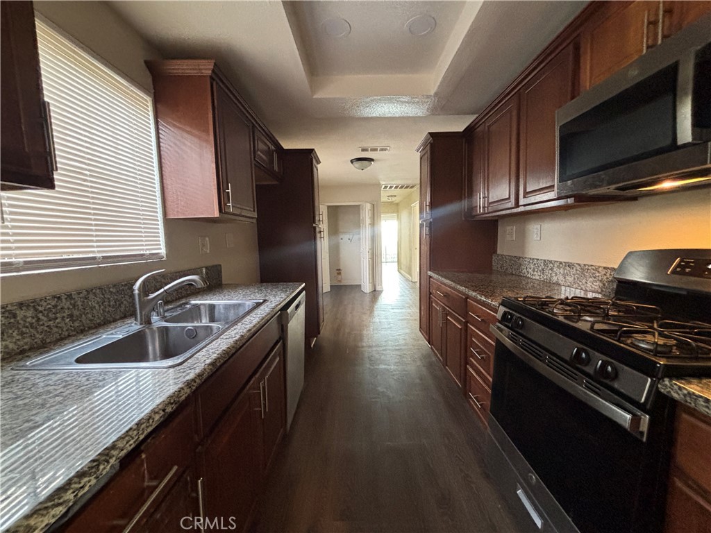 MLS #OC25265856 image #3