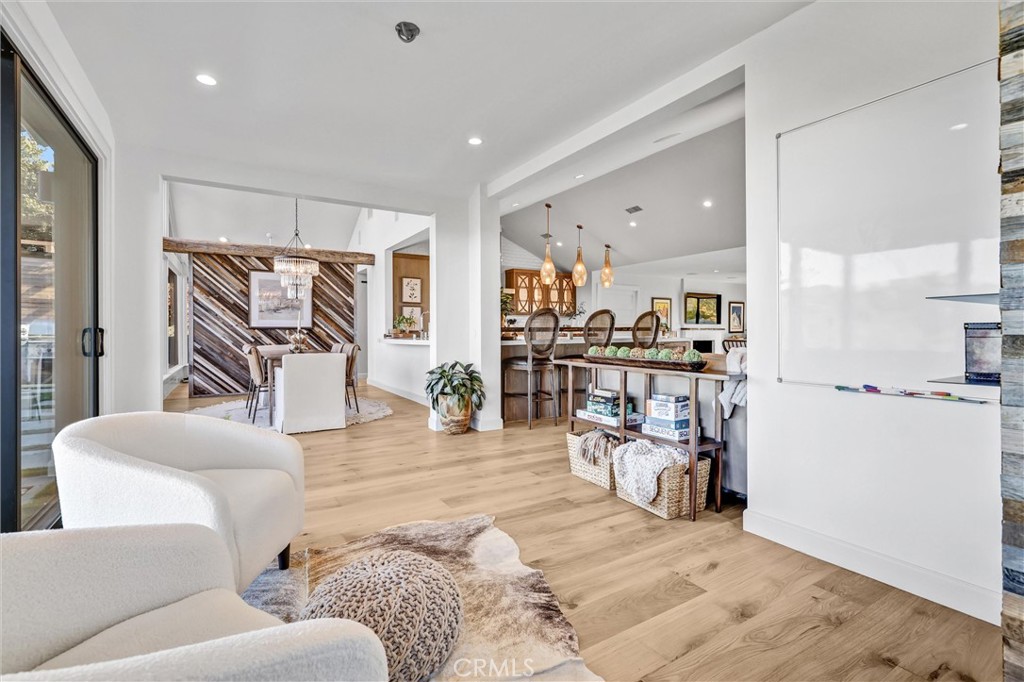 MLS #OC25265900 image #14