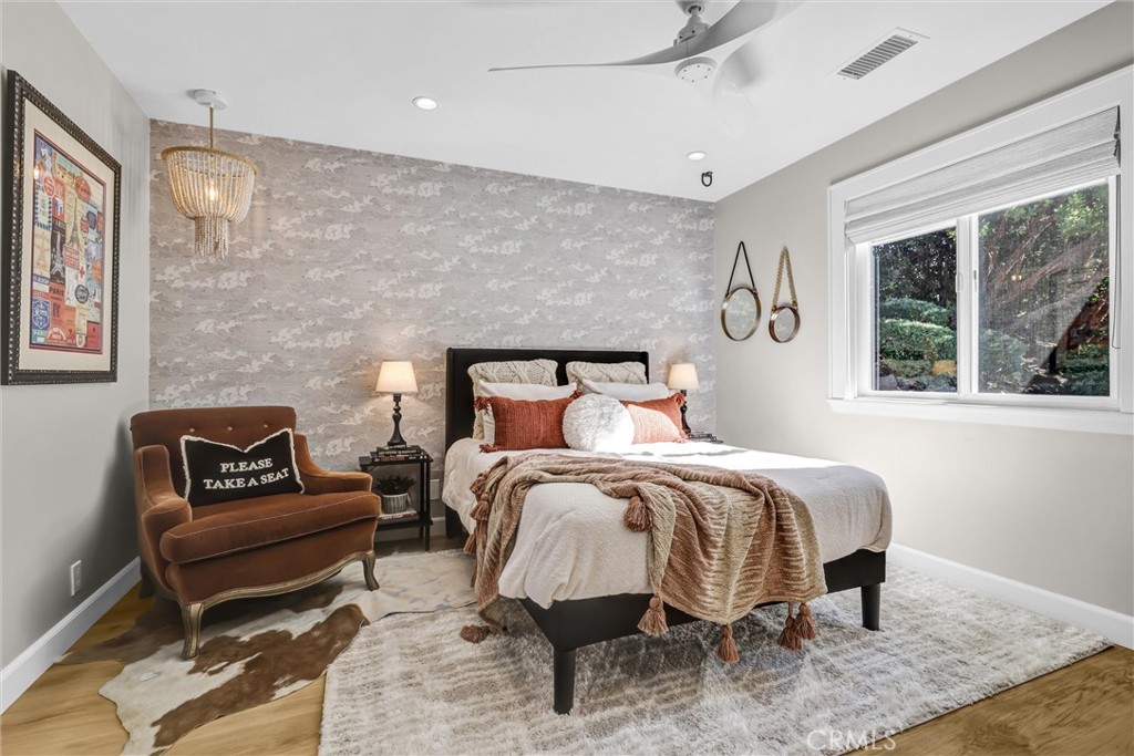 MLS #OC25265900 image #22