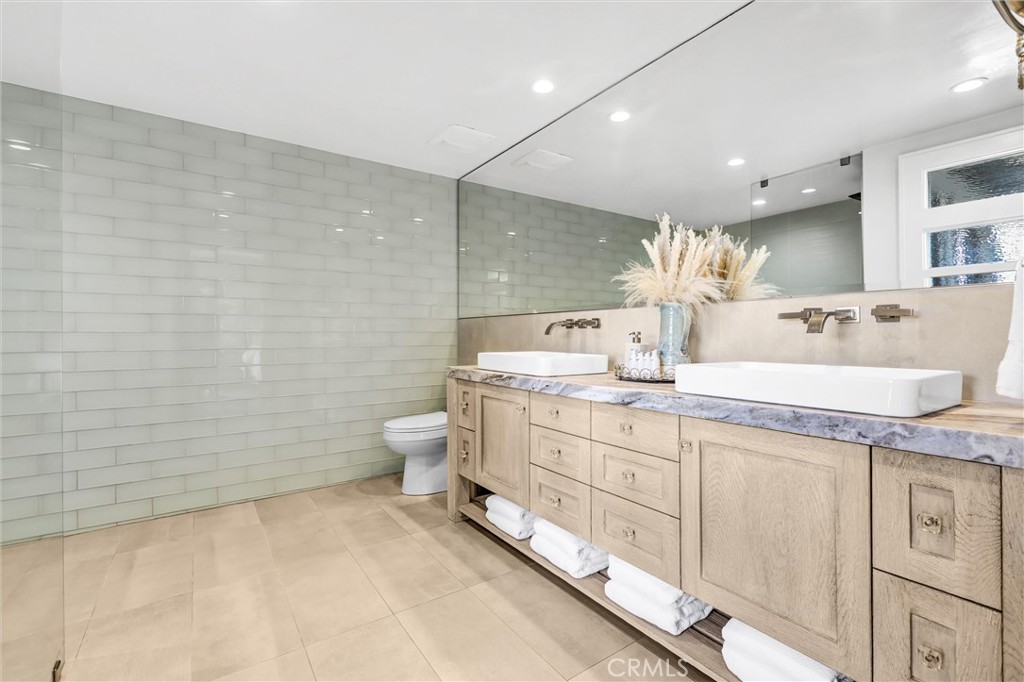 MLS #OC25265900 image #29