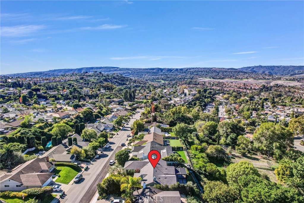 MLS #OC25265900 image #39