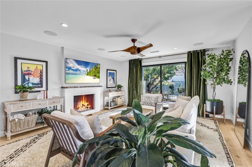 MLS #OC25265900 image #4