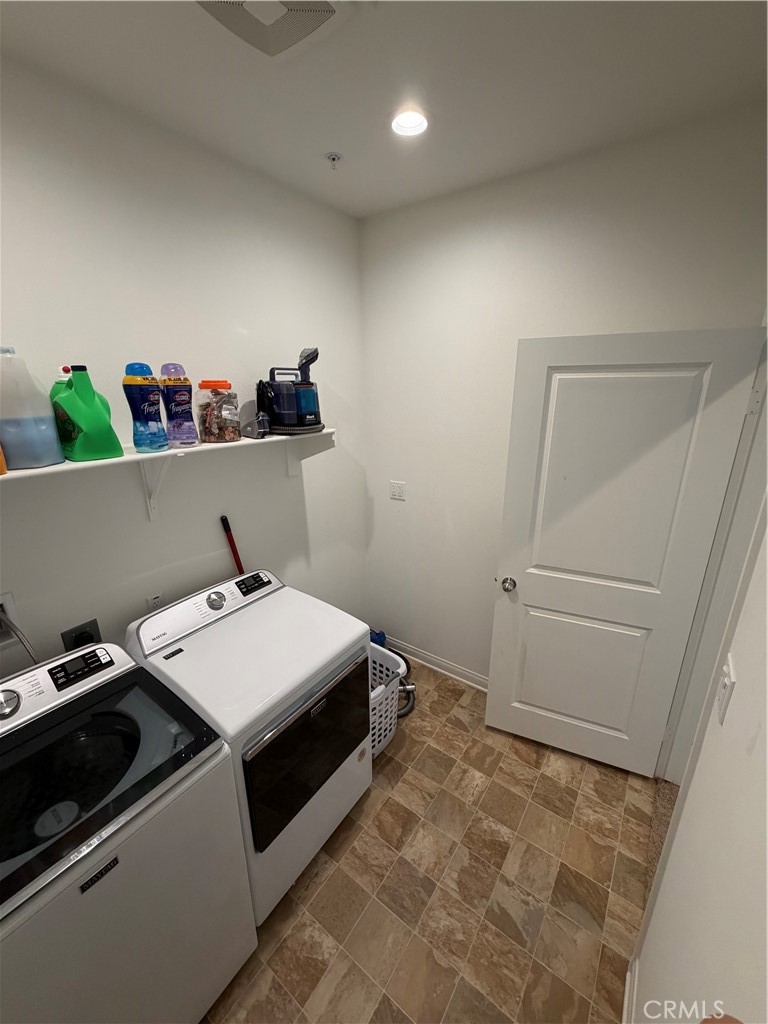 MLS #OC25265939 image #19