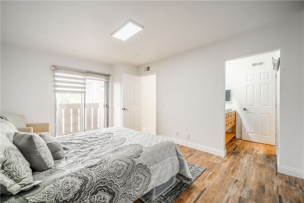 MLS #OC25265947 image #13