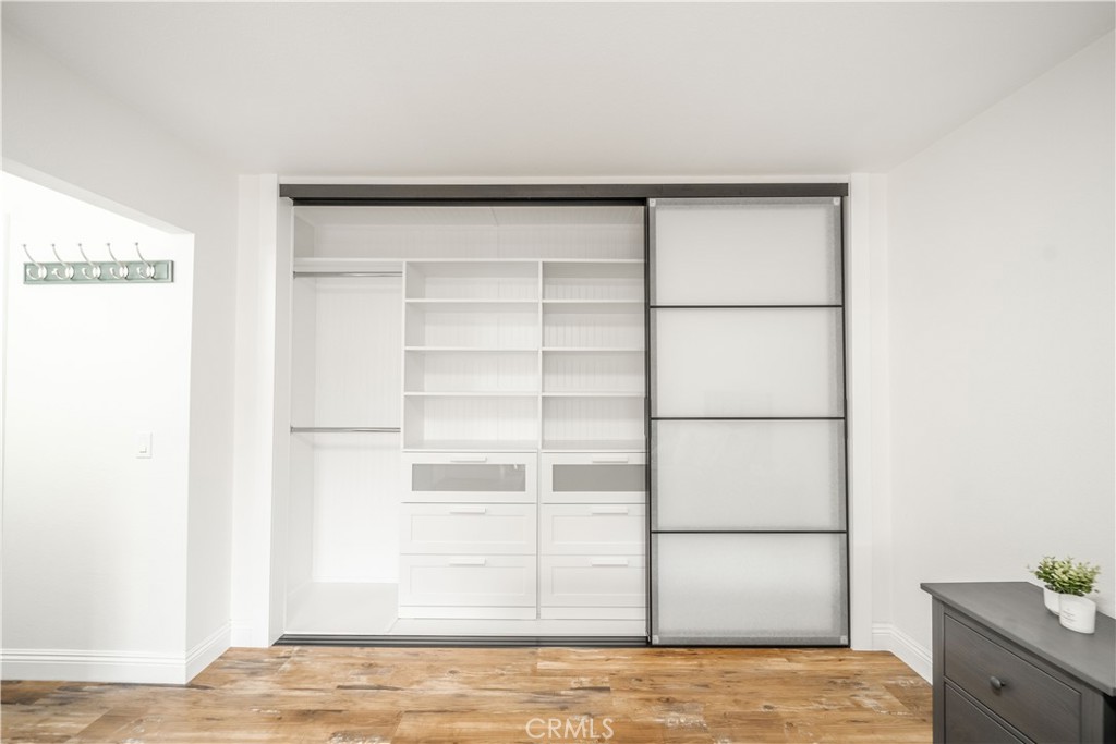 MLS #OC25265947 image #14