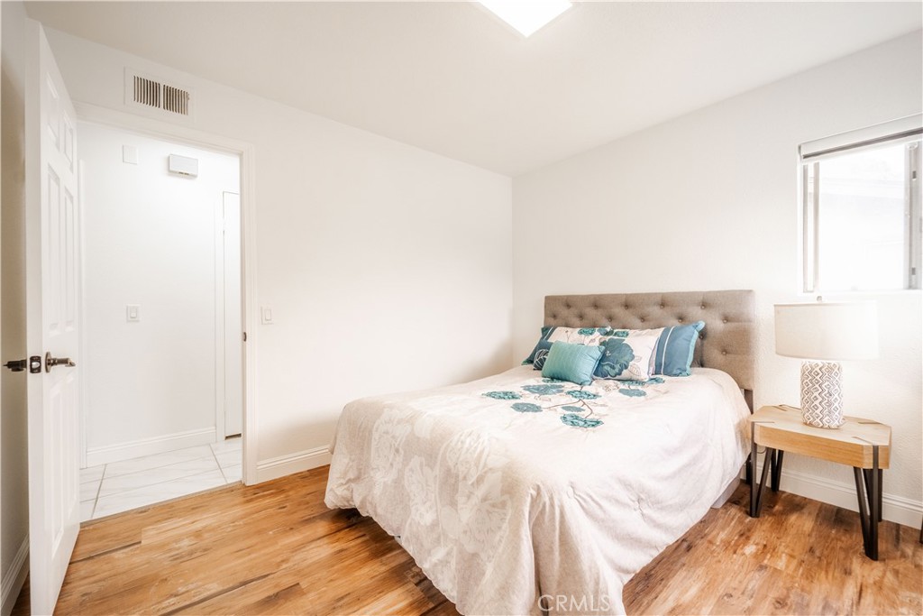 MLS #OC25265947 image #21