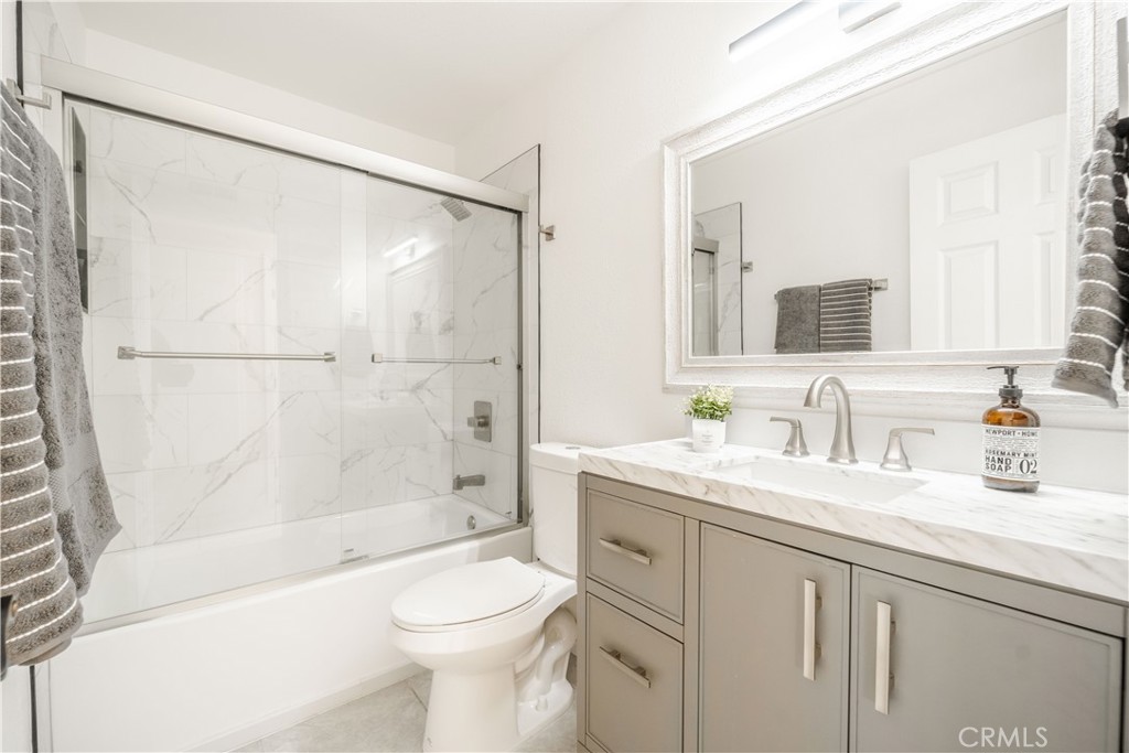 MLS #OC25265947 image #22