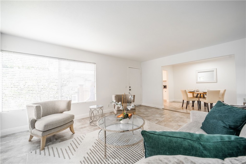 MLS #OC25265947 image #3