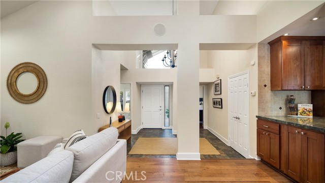 MLS #OC25265952 image #11