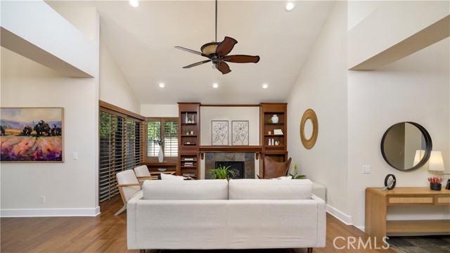 MLS #OC25265952 image #12