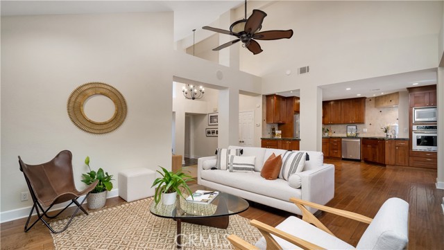 MLS #OC25265952 image #17