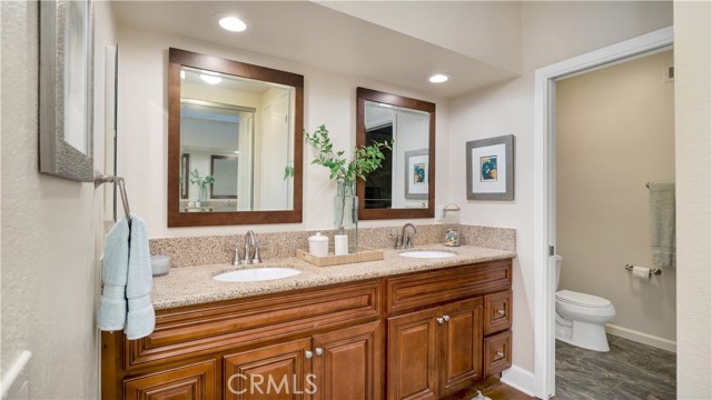 MLS #OC25265952 image #36