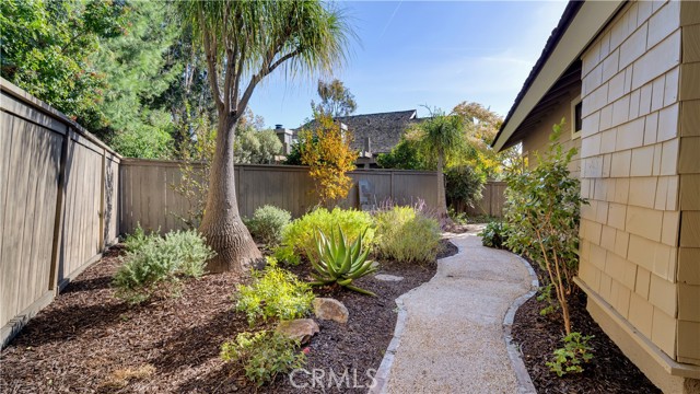 MLS #OC25265952 image #45