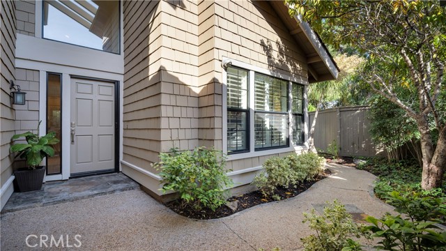 MLS #OC25265952 image #8