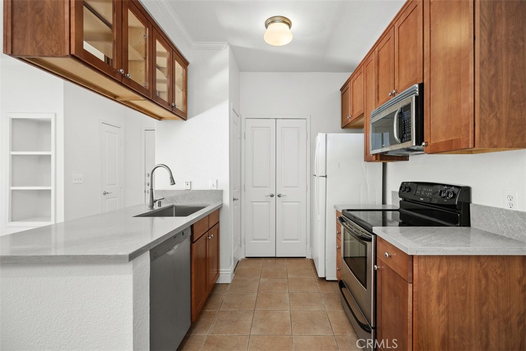 MLS #OC25265971 image #12