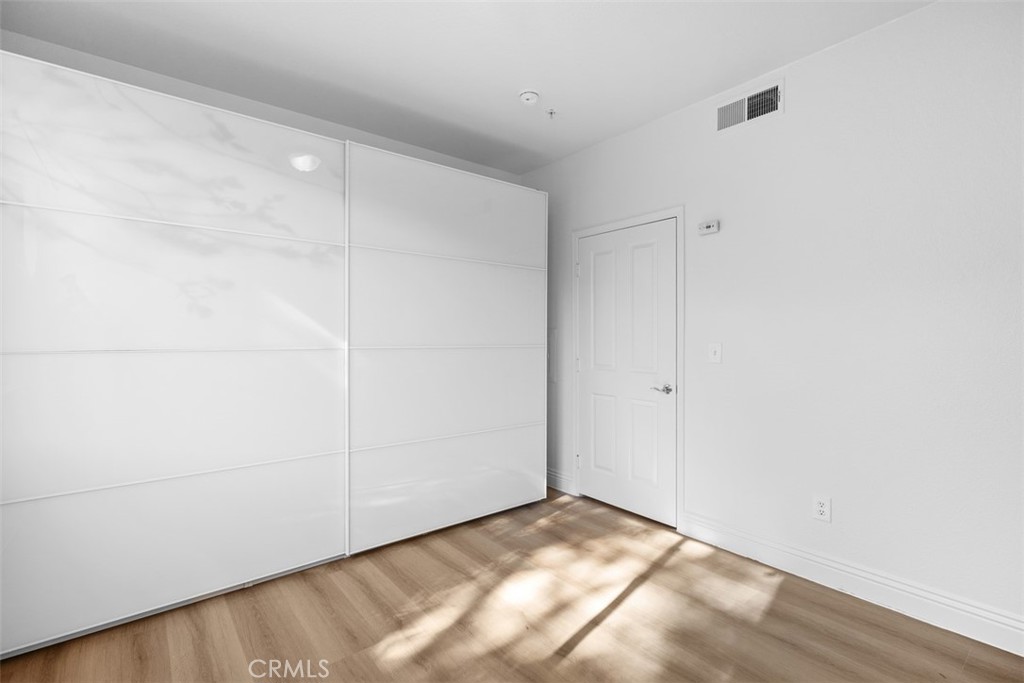 MLS #OC25265971 image #18