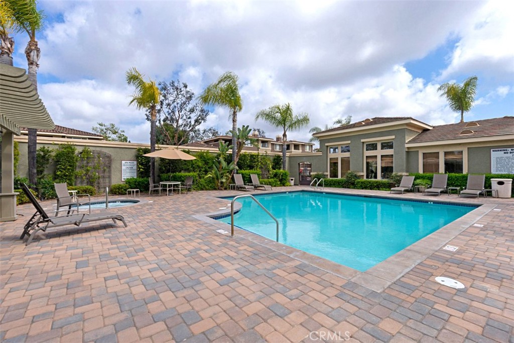 MLS #OC25265971 image #25