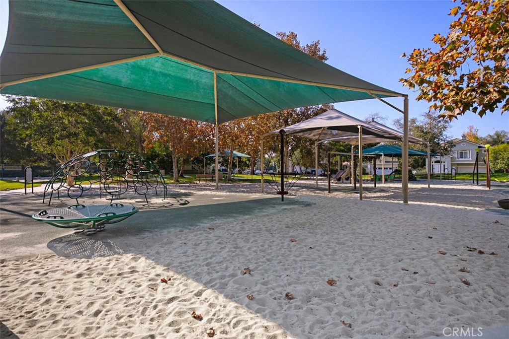 MLS #OC25265971 image #34