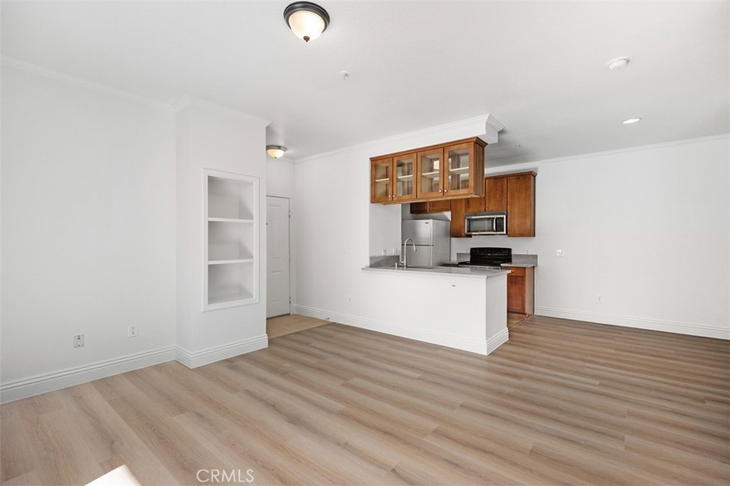 MLS #OC25265971 image #6