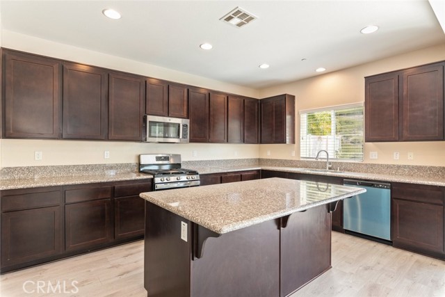 MLS #OC25265997 image #14