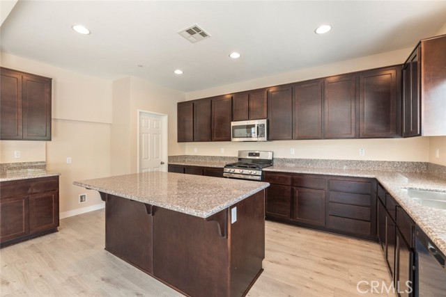 MLS #OC25265997 image #15