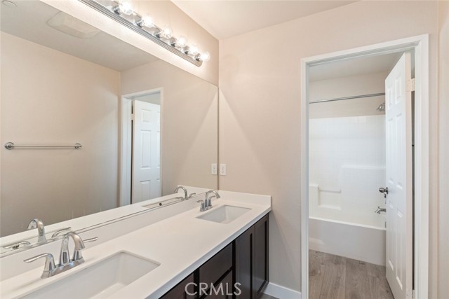 MLS #OC25265997 image #20