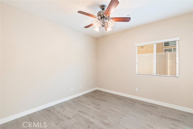 MLS #OC25265997 image #8