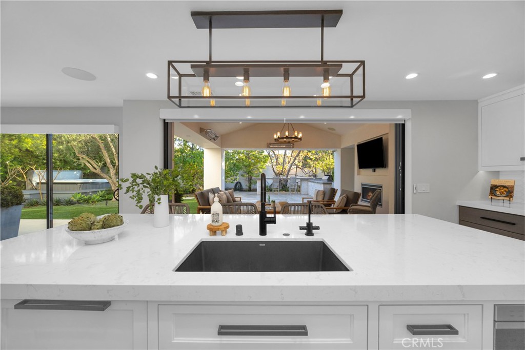 MLS #OC25265999 image #14