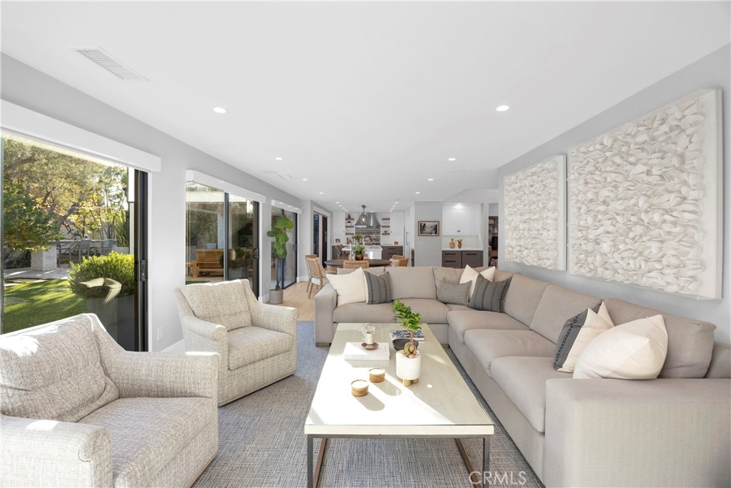 MLS #OC25265999 image #22