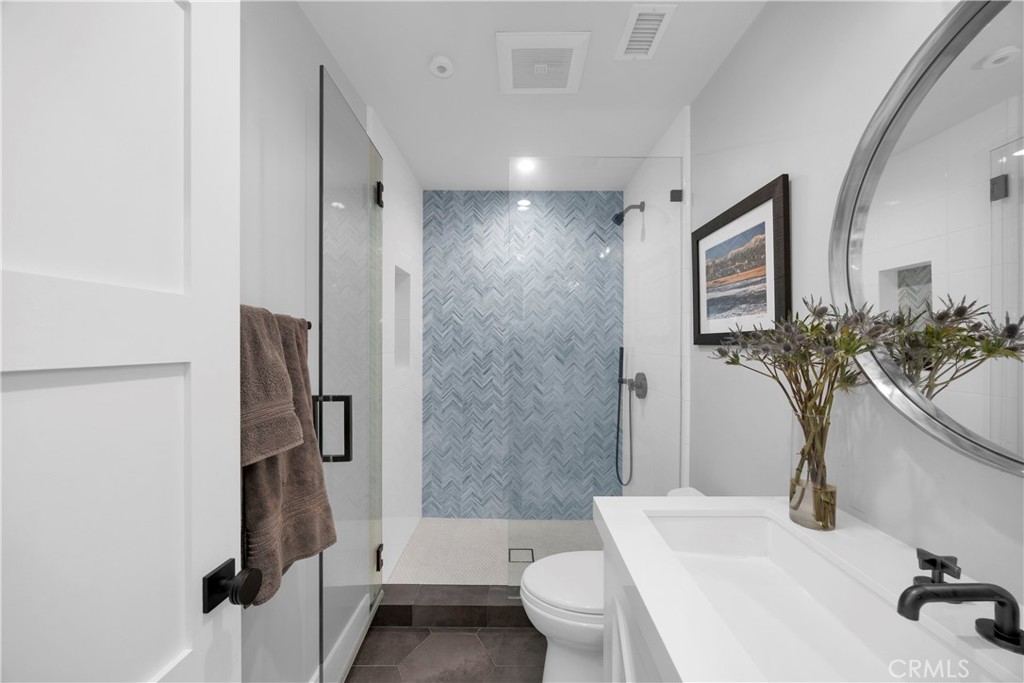 MLS #OC25265999 image #25