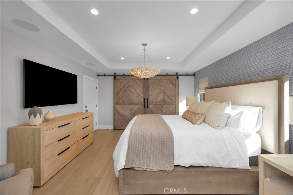 MLS #OC25265999 image #38