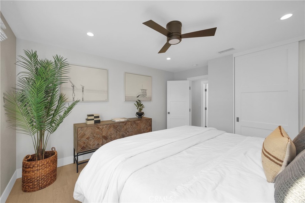 MLS #OC25265999 image #48