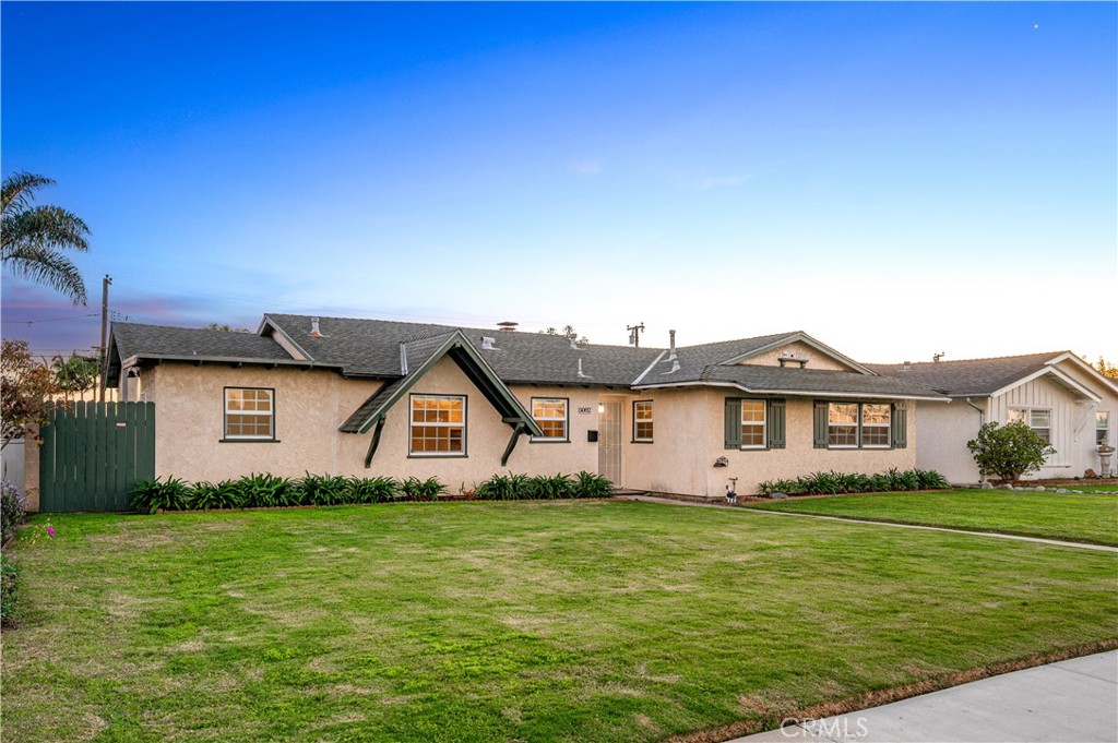 MLS #OC25266063 image #1