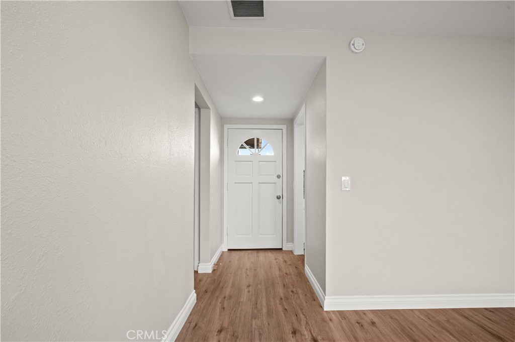 MLS #OC25266063 image #4