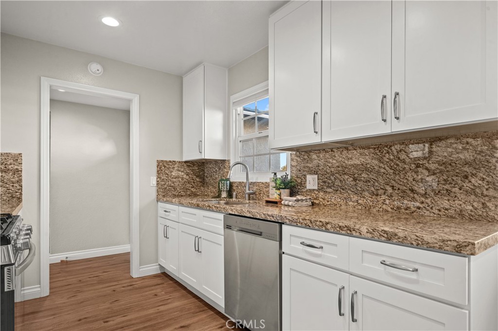 MLS #OC25266063 image #9