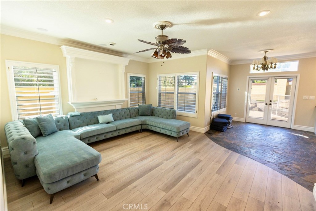 MLS #OC25266070 image #14