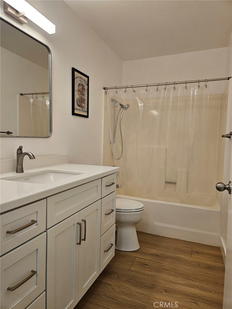 MLS #OC25266080 image #4