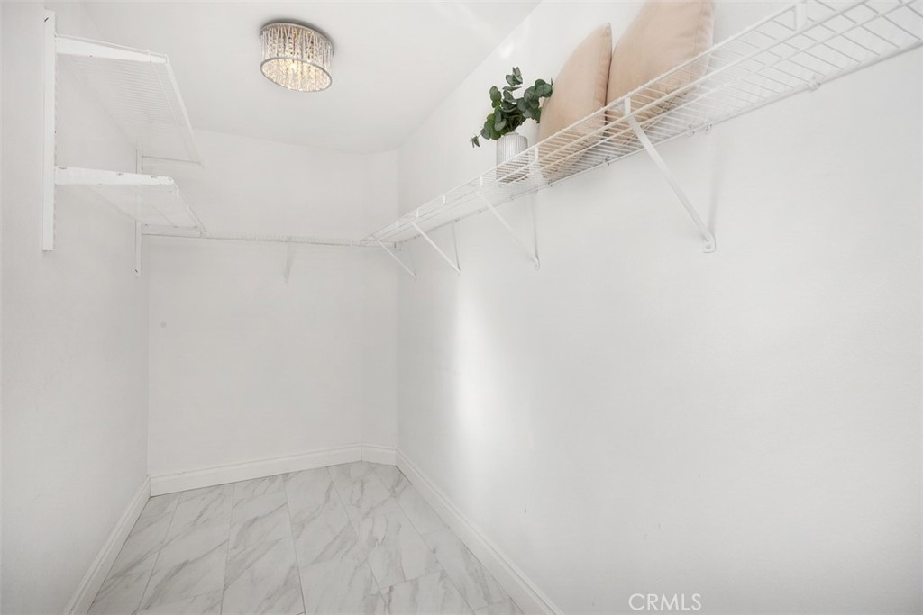 MLS #OC25266083 image #18