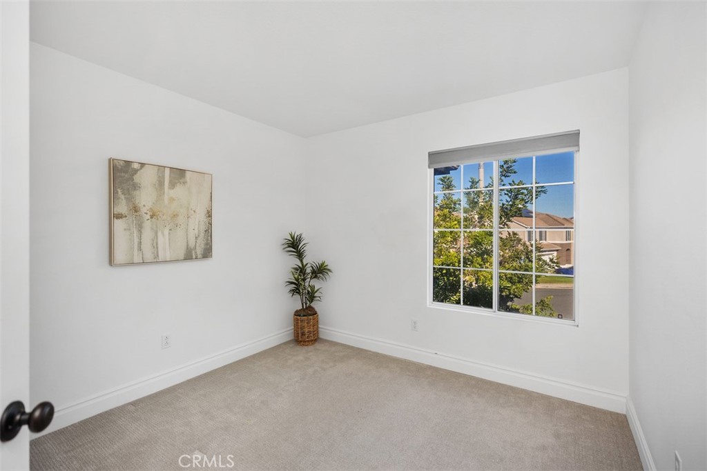 MLS #OC25266083 image #19