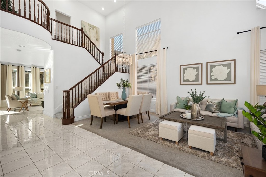 MLS #OC25266083 image #2