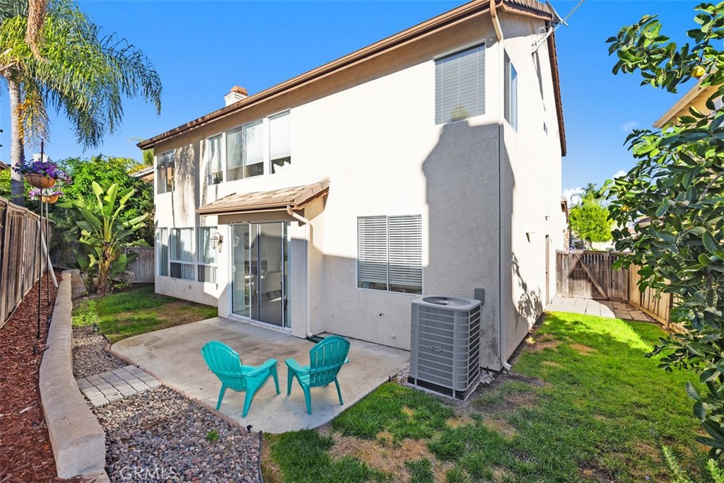 MLS #OC25266083 image #23