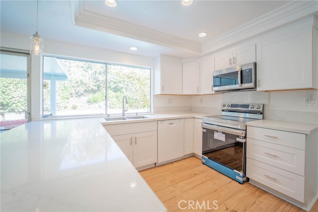 MLS #OC25266113 image #2