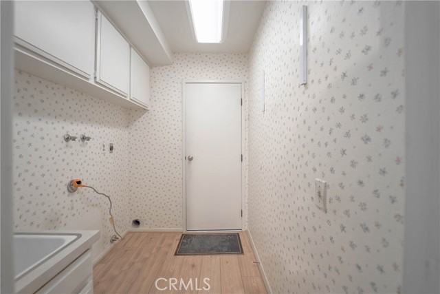 MLS #OC25266113 image #32