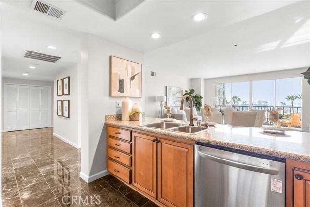 MLS #OC25266120 image #2