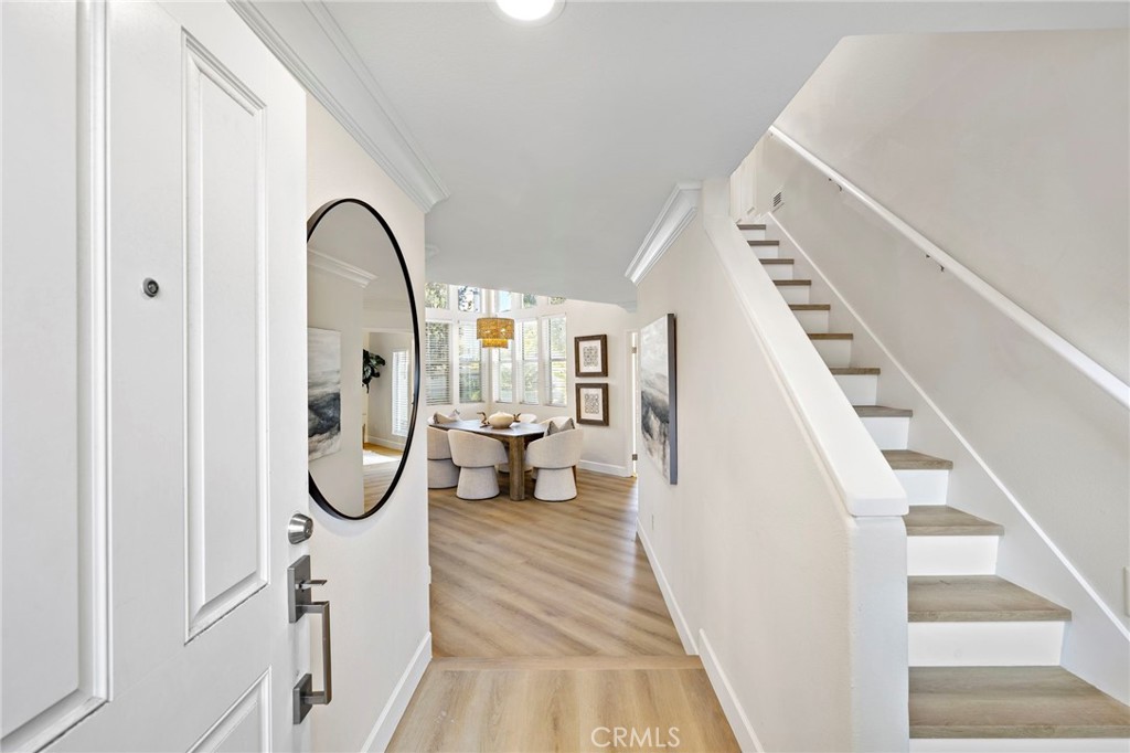 MLS #OC25266133 image #6