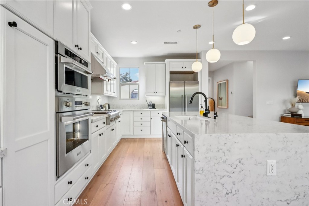 MLS #OC25266186 image #10