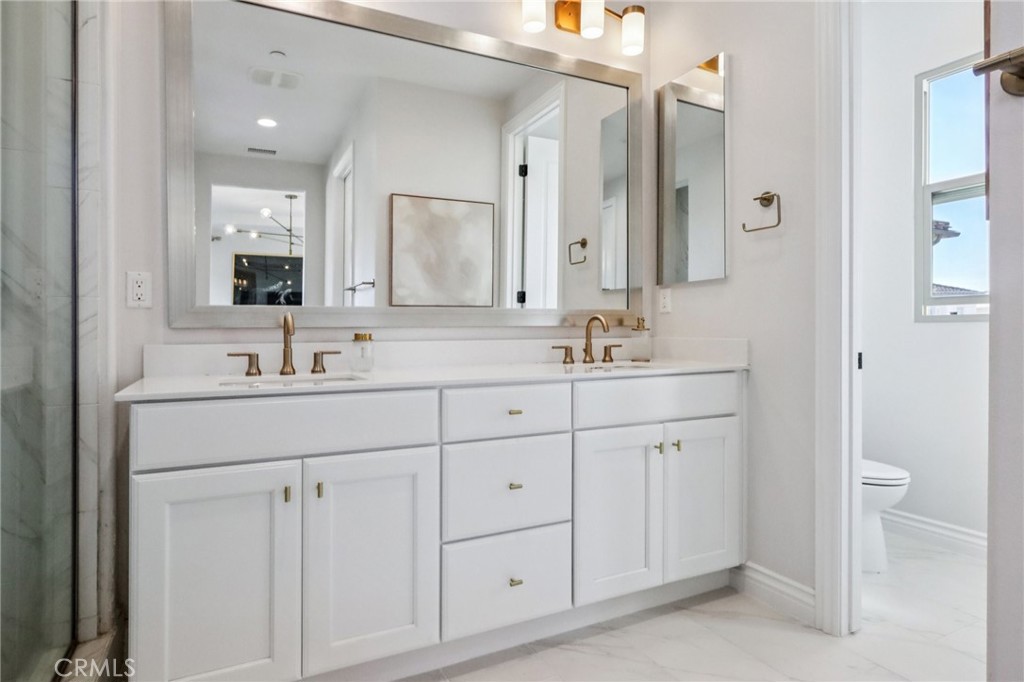 MLS #OC25266186 image #22