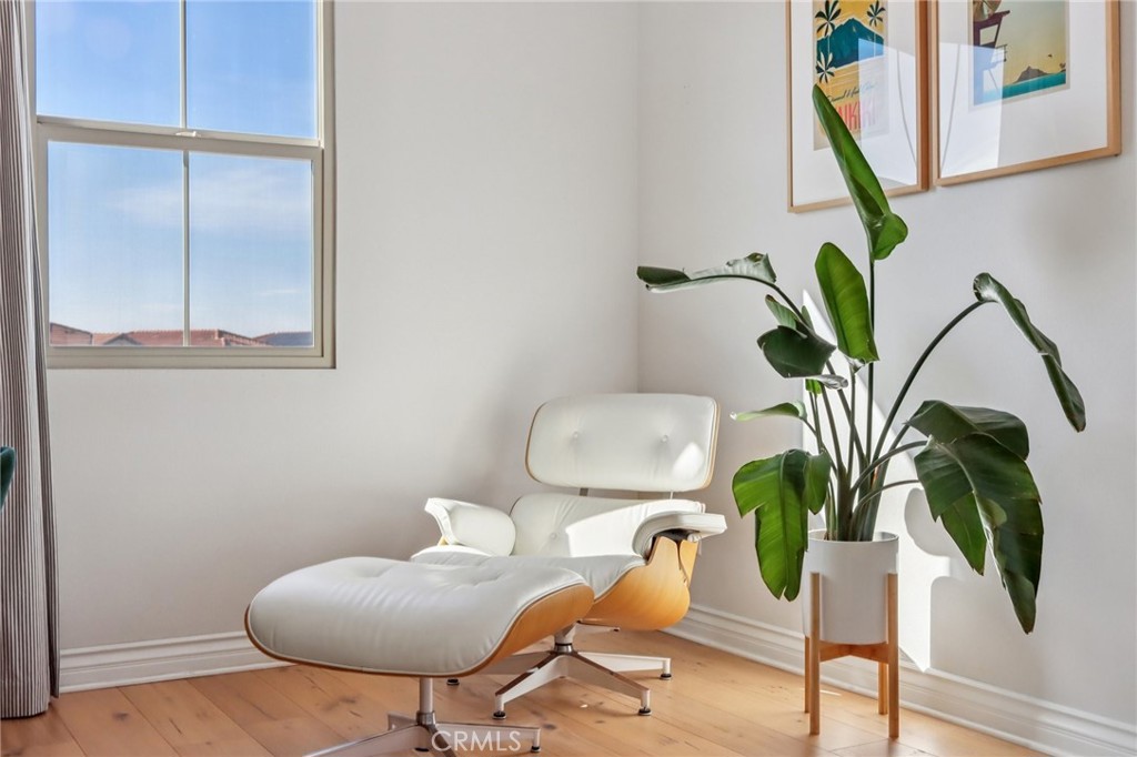 MLS #OC25266186 image #27