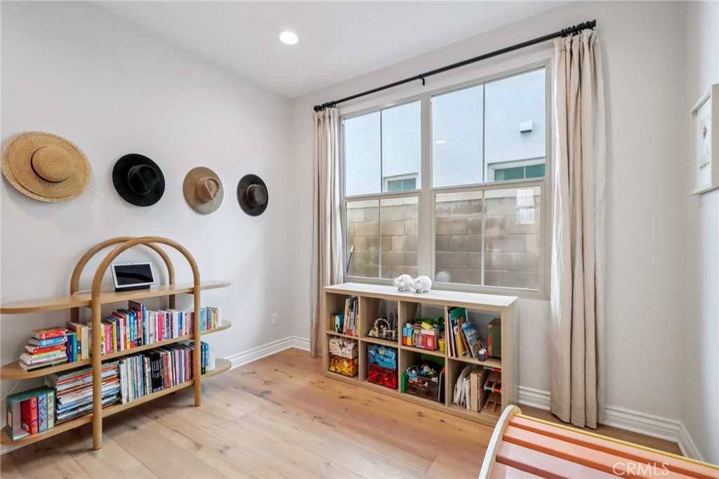 MLS #OC25266186 image #31