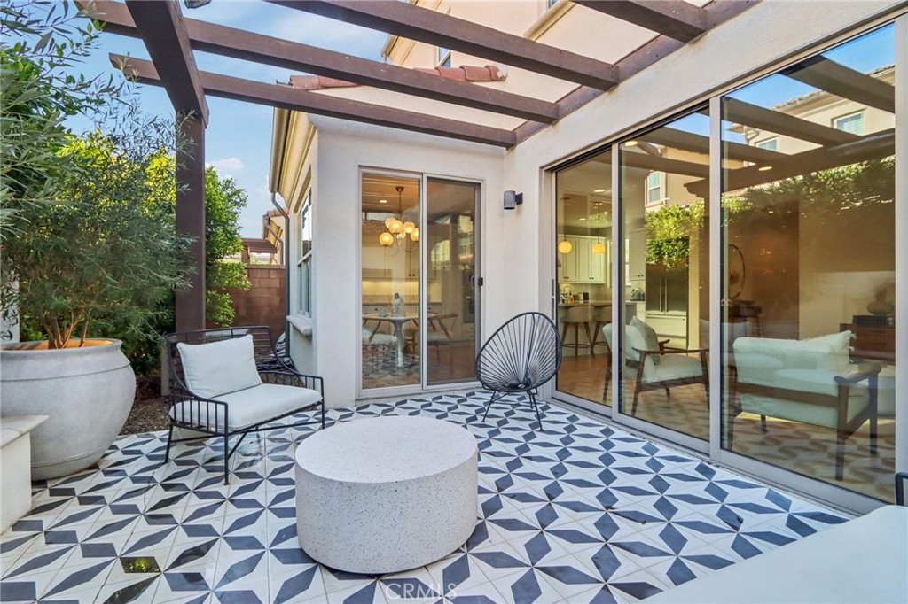 MLS #OC25266186 image #38